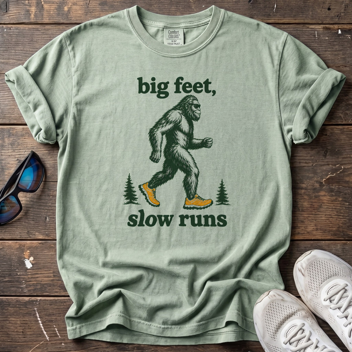 Big Feet, Slow Runs Tee — Bay